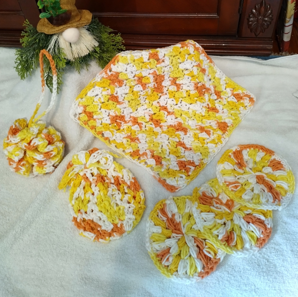 Crocheted spa set